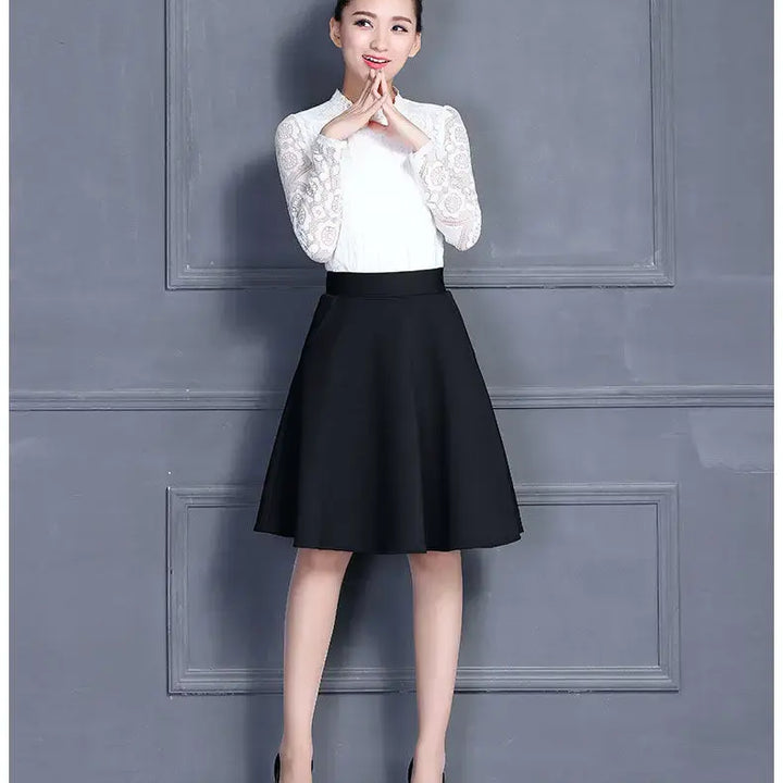 Elegant Skirt with Pockets